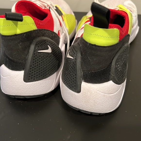 - Nike Hurache running shoes- . Very Breathable & Comfortable - Picture 4 of 5